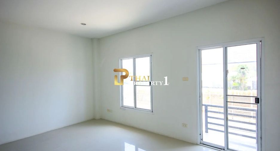 For sale 4 bedrooms retail Space in Hua Hin, Prachuap Khiri Khan