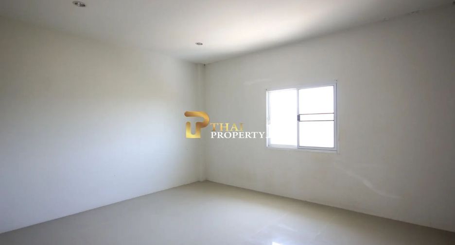 For sale 4 bedrooms retail Space in Hua Hin, Prachuap Khiri Khan