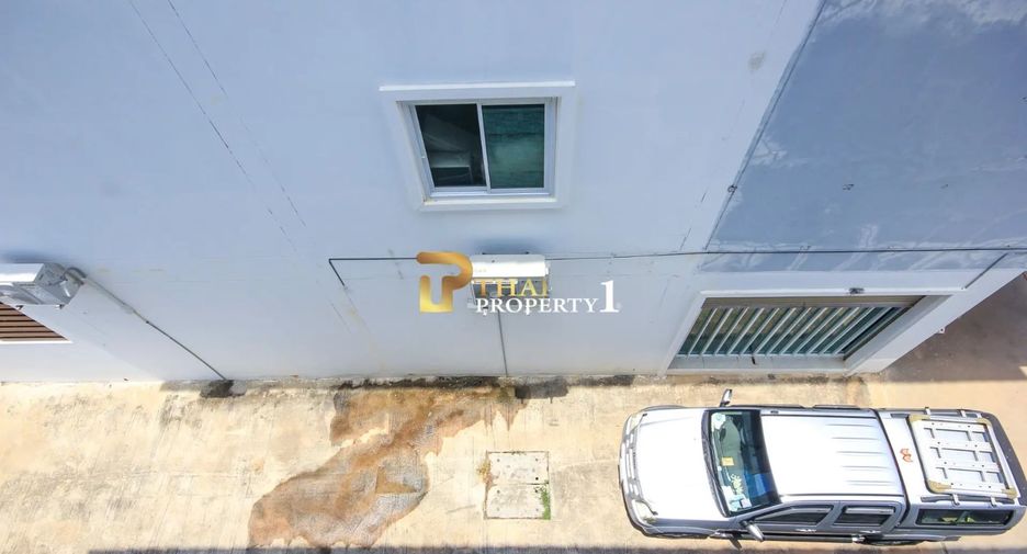 For sale 4 bedrooms retail Space in Hua Hin, Prachuap Khiri Khan