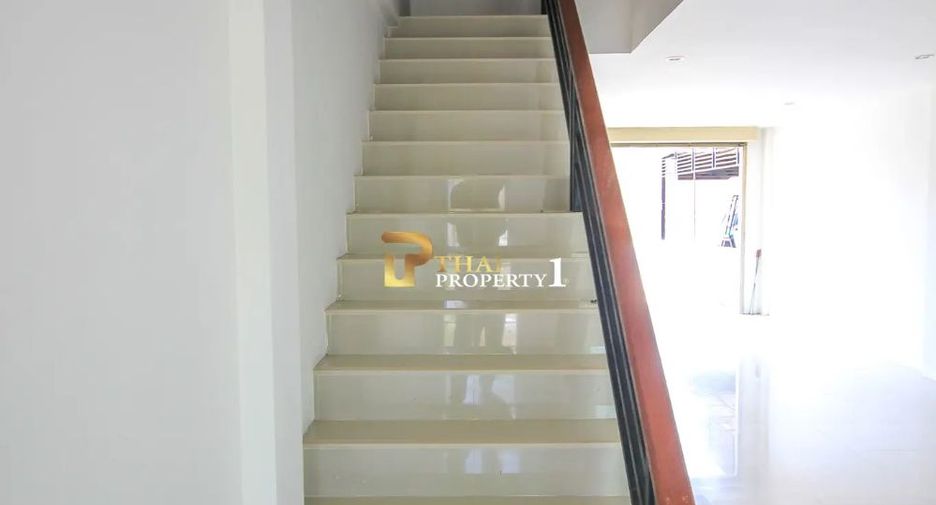For sale 4 bedrooms retail Space in Hua Hin, Prachuap Khiri Khan