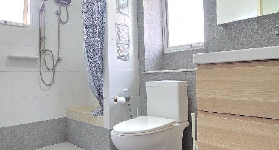 For sale 4 bedrooms house in Bang Phli, Samut Prakan