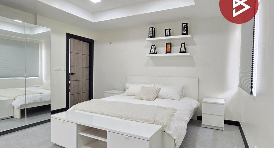 For sale 4 bedrooms house in Bang Phli, Samut Prakan