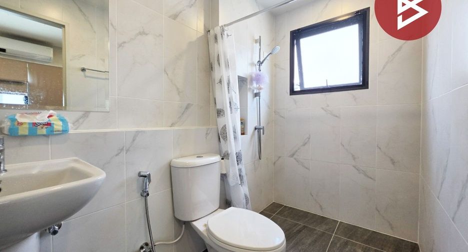 Casa en venta de 4 habitaciones en Lat Krabang, Bangkok