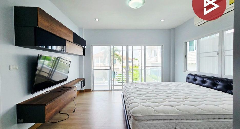 For sale 3 bedrooms house in Mueang Samut Prakan, Samut Prakan