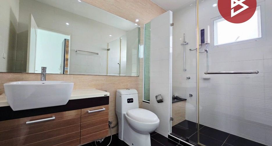 For sale 3 bedrooms house in Mueang Samut Prakan, Samut Prakan