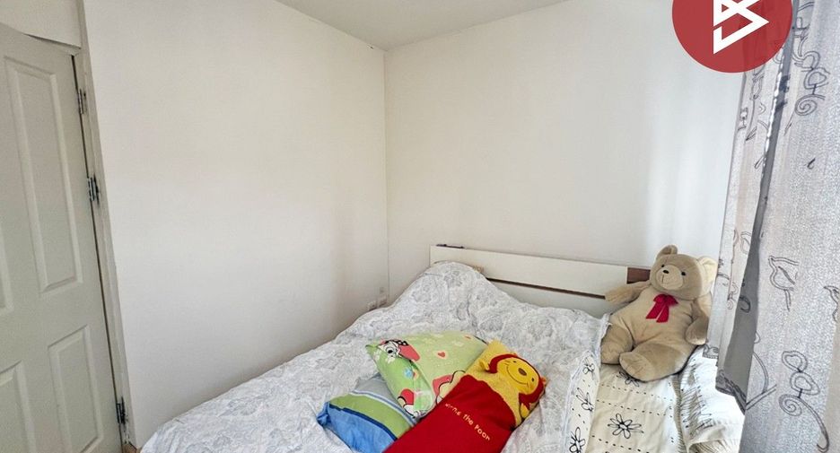 For sale 3 bedrooms townhouse in Mueang Pathum Thani, Pathum Thani