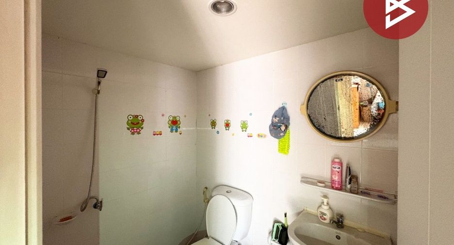 For sale 3 bedrooms townhouse in Mueang Pathum Thani, Pathum Thani