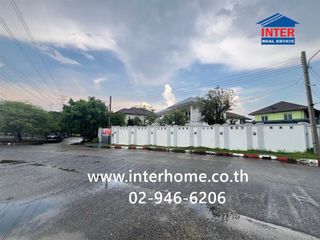 出售 4 卧室 独立屋 在 Mueang Pathum Thani, Pathum Thani
