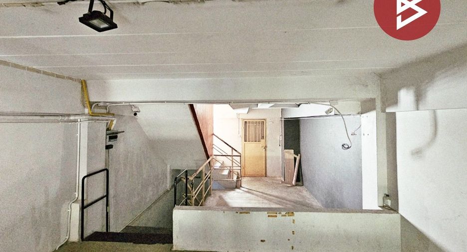For sale 2 bedrooms retail Space in Khlong Luang, Pathum Thani