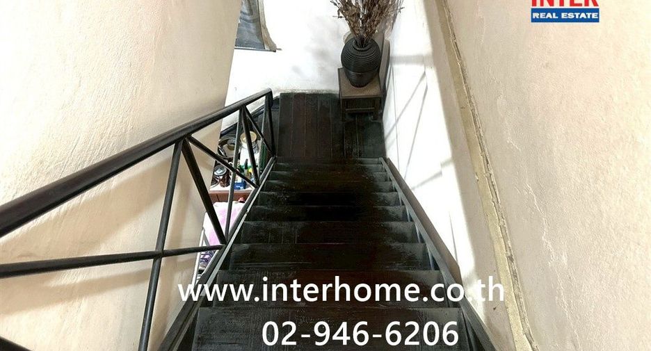 For sale 2 bedrooms townhouse in Phra Khanong, Bangkok