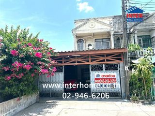 For sale 2 bedrooms townhouse in Phra Khanong, Bangkok