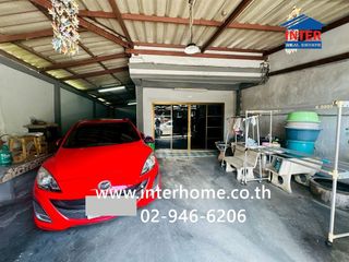 For sale 2 bedrooms townhouse in Phra Khanong, Bangkok