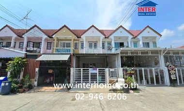 For sale 2 bedrooms townhouse in Mueang Samut Prakan, Samut Prakan