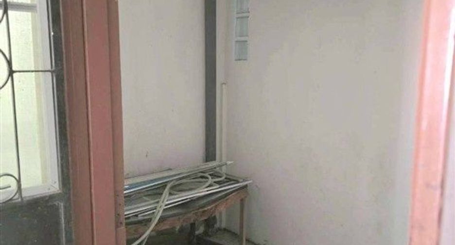 For sale 2 bedrooms townhouse in Mueang Samut Prakan, Samut Prakan