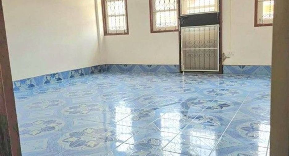 For sale 2 bedrooms townhouse in Mueang Samut Prakan, Samut Prakan
