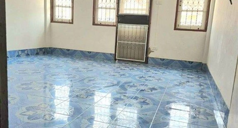 For sale 2 bedrooms townhouse in Mueang Samut Prakan, Samut Prakan