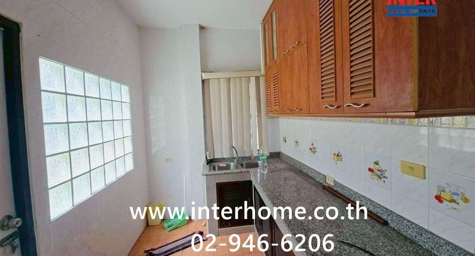 For sale 4 bedrooms house in Phra Samut Chedi, Samut Prakan