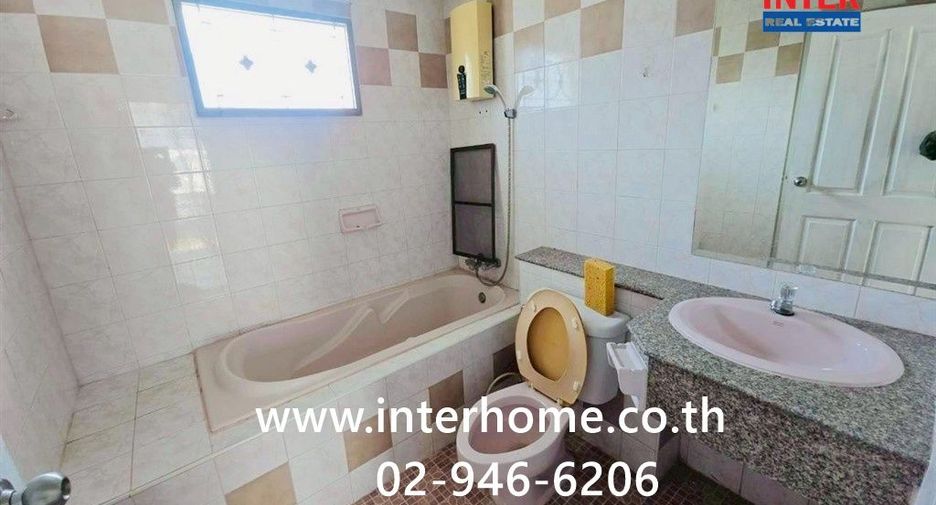 For sale 4 bedrooms house in Phra Samut Chedi, Samut Prakan
