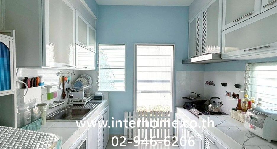 For sale 3 bedrooms house in Phra Samut Chedi, Samut Prakan