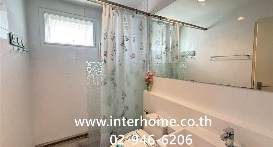 For sale 3 bedrooms house in Phra Samut Chedi, Samut Prakan