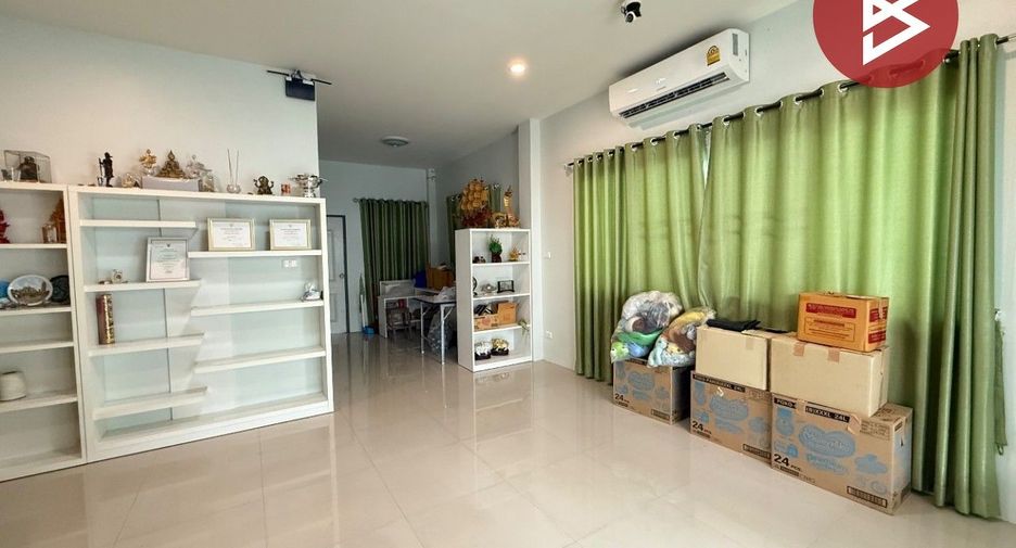 For sale 3 bedrooms house in Nakhon Chai Si, Nakhon Pathom