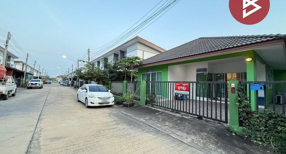 For sale 3 bedrooms house in Nakhon Chai Si, Nakhon Pathom