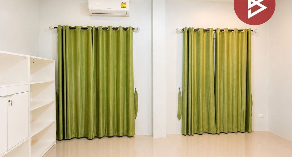 Casa en venta de 3 habitaciones en Nakhon Chai Si, Nakhon Pathom