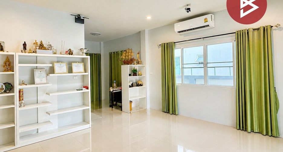 Casa en venta de 3 habitaciones en Nakhon Chai Si, Nakhon Pathom
