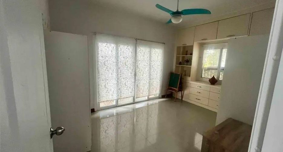For sale 4 bedrooms house in Hang Dong, Chiang Mai