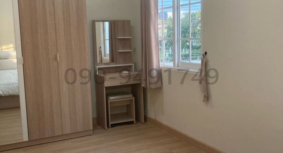For rent 3 bedrooms townhouse in Mueang Samut Prakan, Samut Prakan