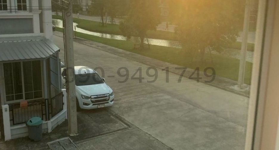 For rent 3 bedrooms townhouse in Mueang Samut Prakan, Samut Prakan