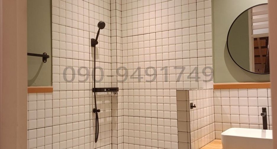 For rent 2 bedrooms townhouse in Bang Na, Bangkok