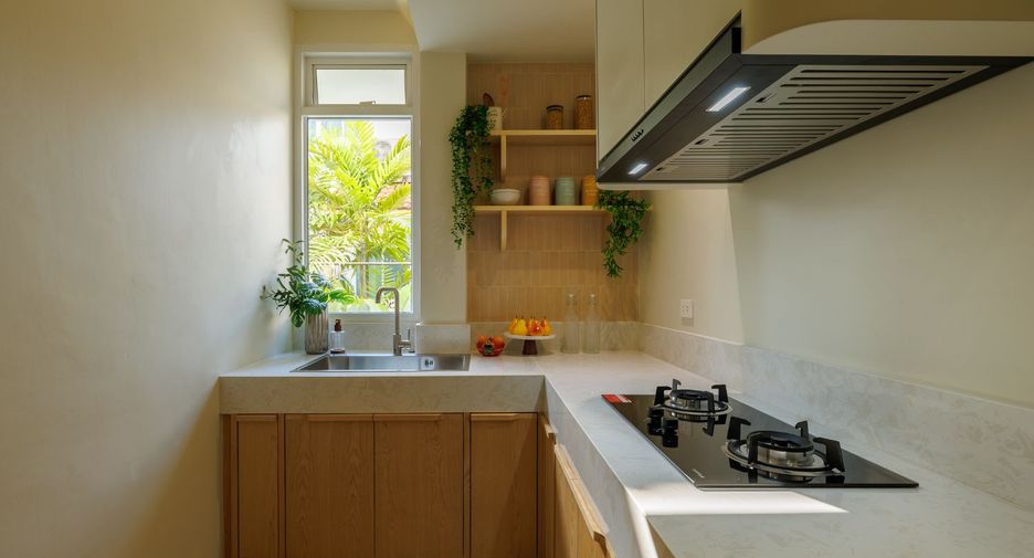 For rent and for sale 4 bedrooms villa in San Sai, Chiang Mai