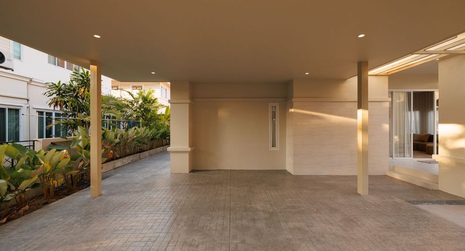 For rent and for sale 4 bedrooms villa in San Sai, Chiang Mai