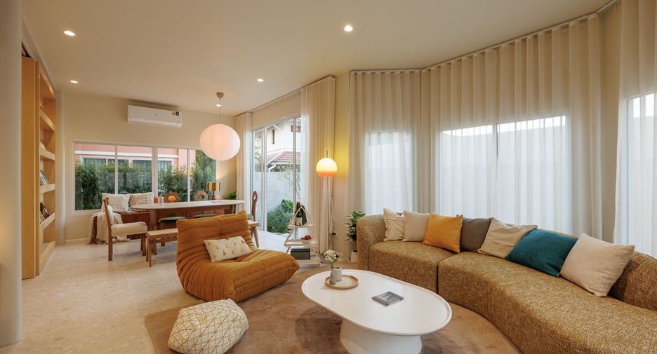 For rent and for sale 4 bedrooms villa in San Sai, Chiang Mai
