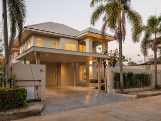 Villa zur Miete und zum Kauf mit 4 Zimmer in San Sai, Chiang Mai