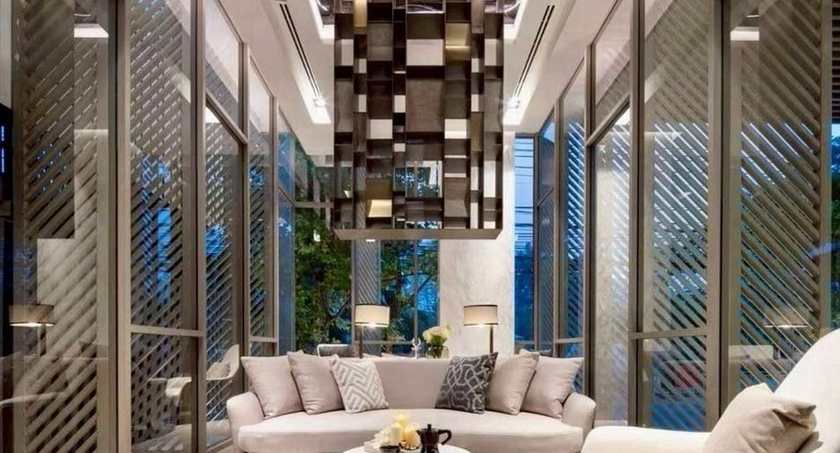 For rent 3 bedrooms condo in Watthana, Bangkok