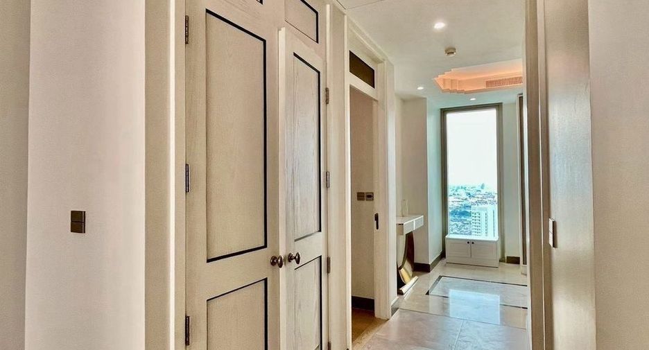 For rent and for sale 2 bedrooms condo in Khlong San, Bangkok