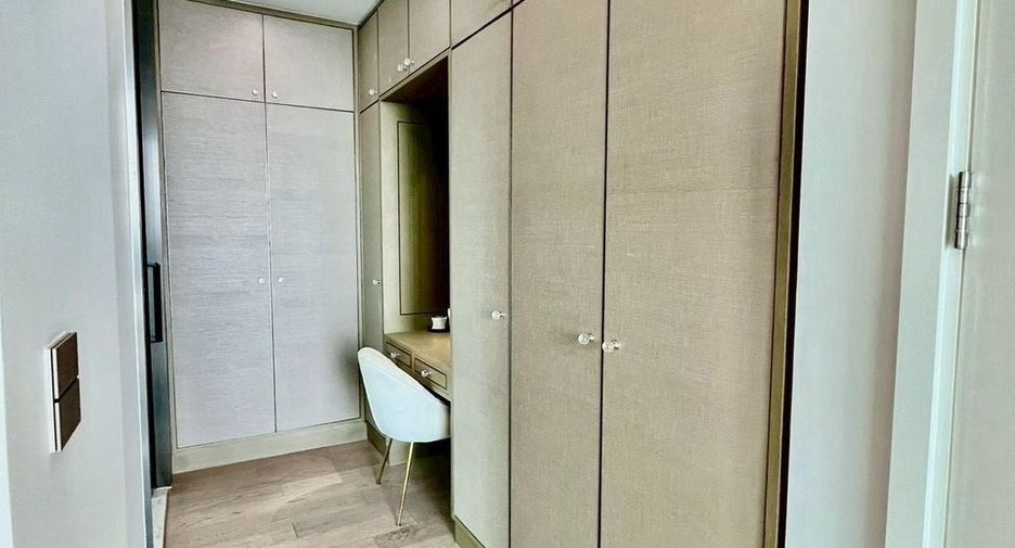 For rent and for sale 2 bedrooms condo in Khlong San, Bangkok