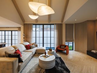 Haus zur Miete und zum Kauf mit 5 Zimmer in Mueang Chiang Mai, Chiang Mai