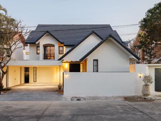 Haus zur Miete und zum Kauf mit 5 Zimmer in Mueang Chiang Mai, Chiang Mai