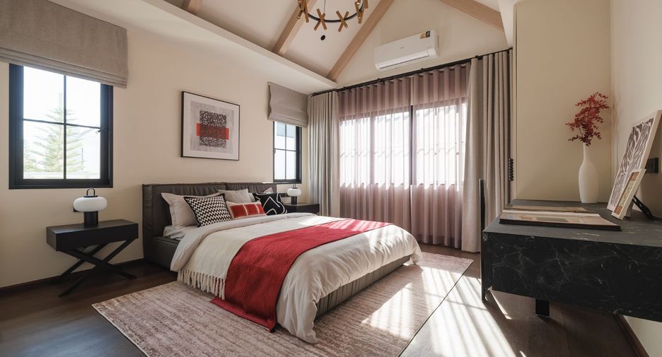 Casa en alquiler y en venta de 5 habitaciones en Mueang Chiang Mai, Chiang Mai
