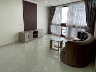 À louer 3 chambres condo à Khlong Toei, Bangkok