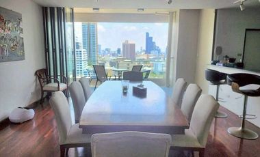 For rent 3 bedrooms condo in Watthana, Bangkok