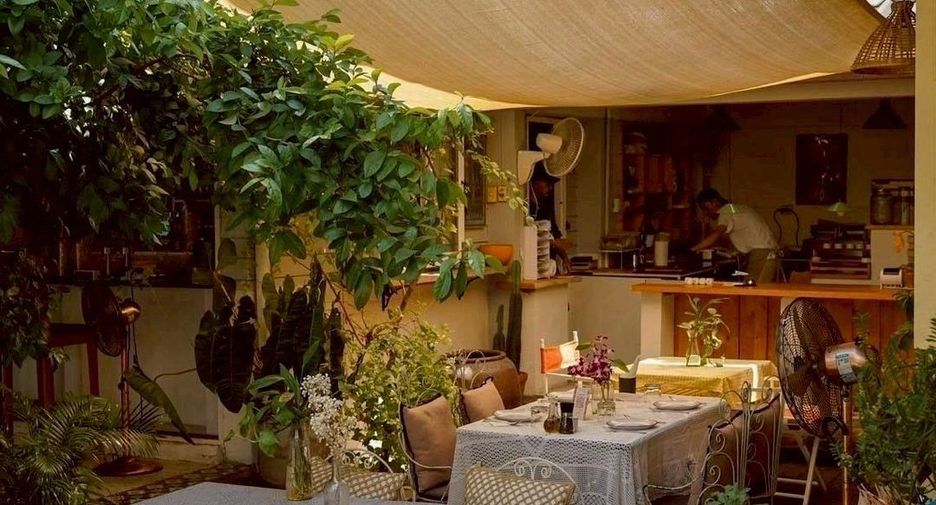 For rent and for sale 3 bedrooms retail Space in Bang Rak, Bangkok