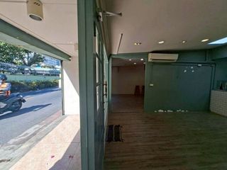 For rent retail Space in Watthana, Bangkok
