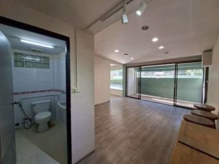 For rent retail Space in Watthana, Bangkok