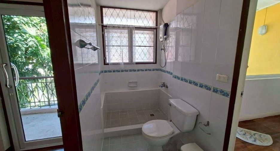 Gewerbefläche zur Miete in Watthana, Bangkok