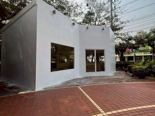 Gewerbefläche zur Miete in Khlong Toei, Bangkok