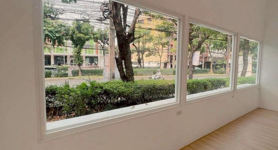 Gewerbefläche zur Miete in Khlong Toei, Bangkok